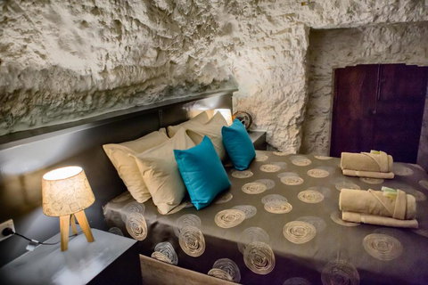 White Cliffs Underground Motel - Holiday Find 0