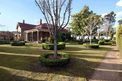 St Arnaud Historic Dundrennan With 5 Bedrooms - Holiday Find 0