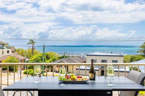 Yarramundi, 6,47 Magnus St - Unit In Nelson Bay With Stunning Water Views, Air Con, Wifi, Linen And Bed Making - Holiday Find 0