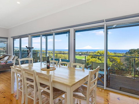 Yellow Door On Stacey 17 Stacey Drive - Holiday Find 1