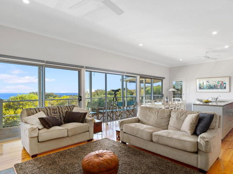 Yellow Door On Stacey 17 Stacey Drive - Holiday Find 2