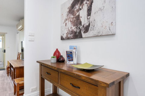 Your Ideal Escape On Hinemoa Street - Holiday Find 0