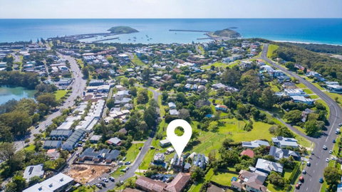 Your Sustainable Retreat In Coffs Harbour - Holiday Find 1