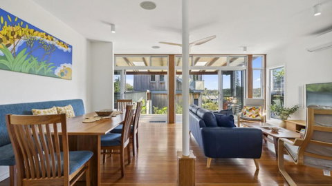 Your Sustainable Retreat In Coffs Harbour - Holiday Find 3
