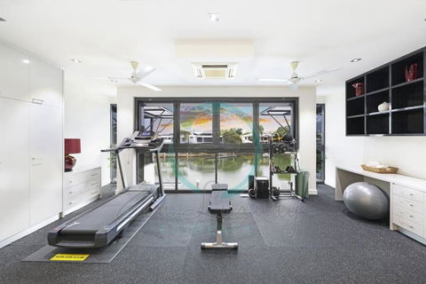 ZenLux: 4BR Bayview Mansion Infinity Pool + Cinema - Holiday Find 2