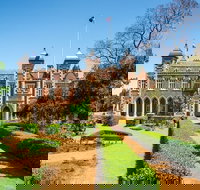 Perth Scavenger Hunt Perched On A Swan - Holiday Find