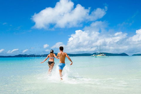 Whitehaven Beach And Hill Inlet Lookout Full-Day Snorkeling Cruise By High-Speed Catamaran - Holiday Find 4