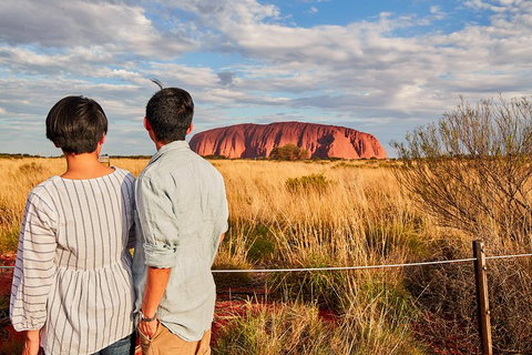 Uluru (Ayers Rock) Sunset Tour - Holiday Find 1
