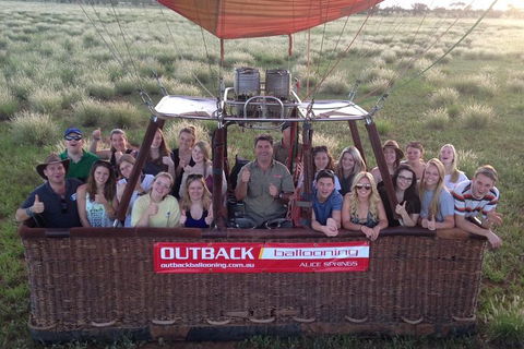 Early Morning Ballooning In Alice Springs - Holiday Find 3