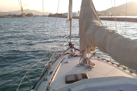 Townsville Small Group Sunset Sail Sailing Cruise Boat Tour Charter Hire - Holiday Find 4