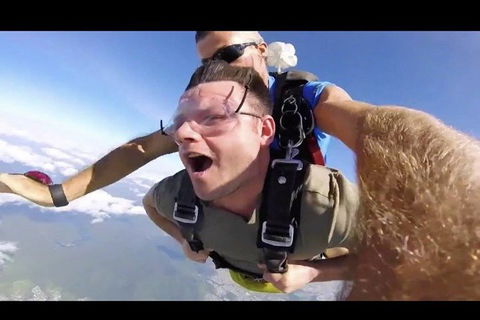 Reef And Rainforest Tandem Sky Dive In Cairns - Holiday Find 1