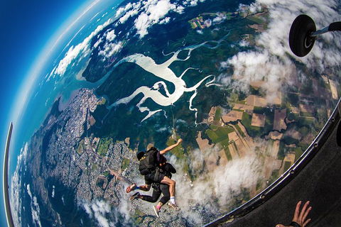 Reef And Rainforest Tandem Sky Dive In Cairns - Holiday Find 5