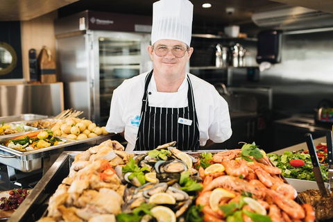 Dinner Buffet Cruise On The Gold Coast - Holiday Find 4