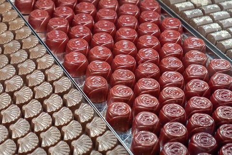 Yarra Valley Wine Tour Inc Lunch With A Glass Of Wine, Tastings And Chocolate - Holiday Find 1